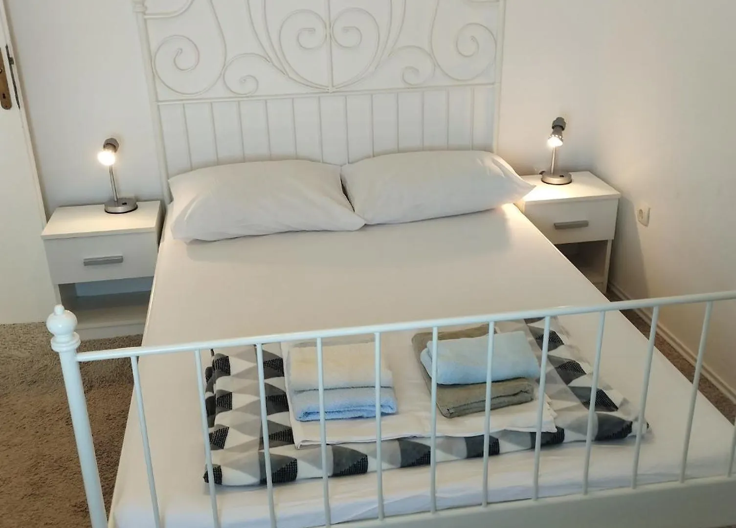Villa Amarela Seget Vranjica Croatia