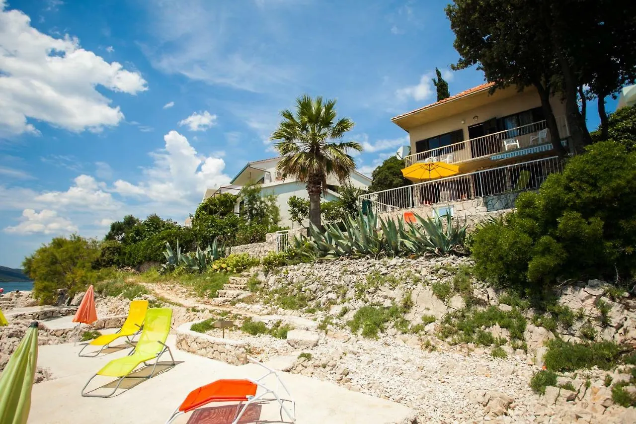 Villa Amarela Seget Vranjica
